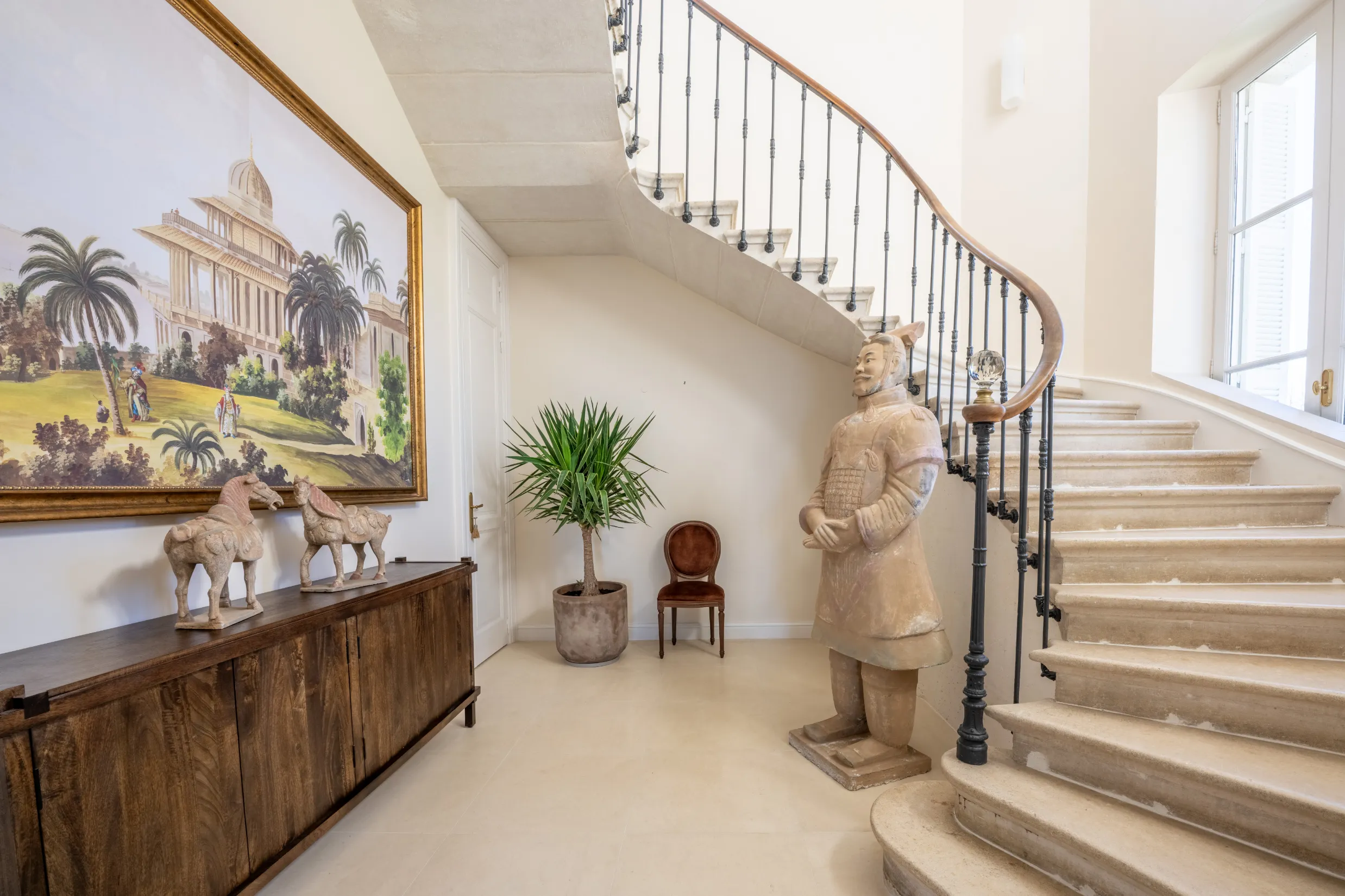 Stay in touch for a seamless Château experience