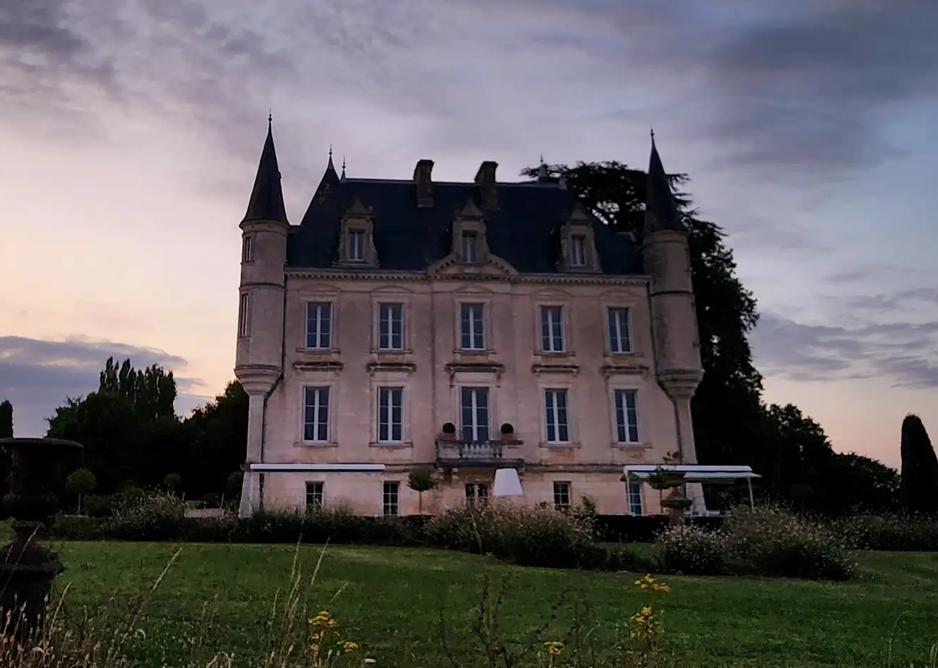 Autumn Château and Historic Village Tours in France