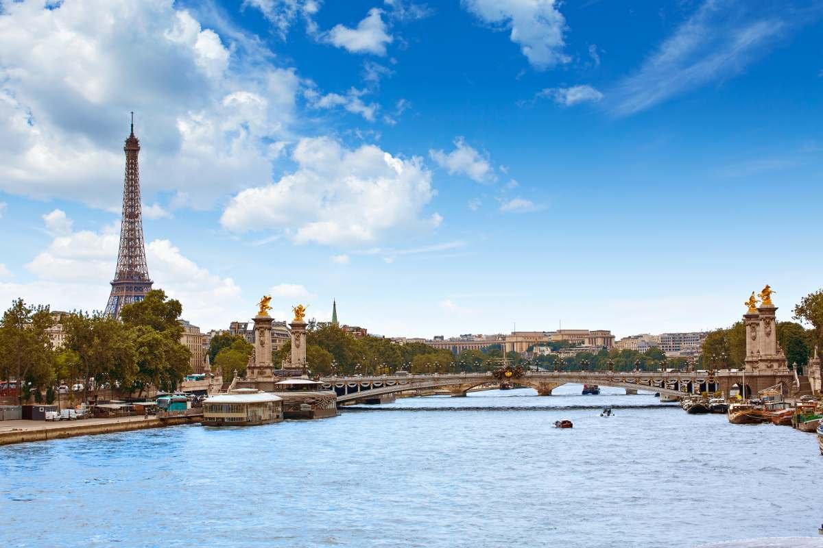 Pont alexandre iii in paris france over seine
