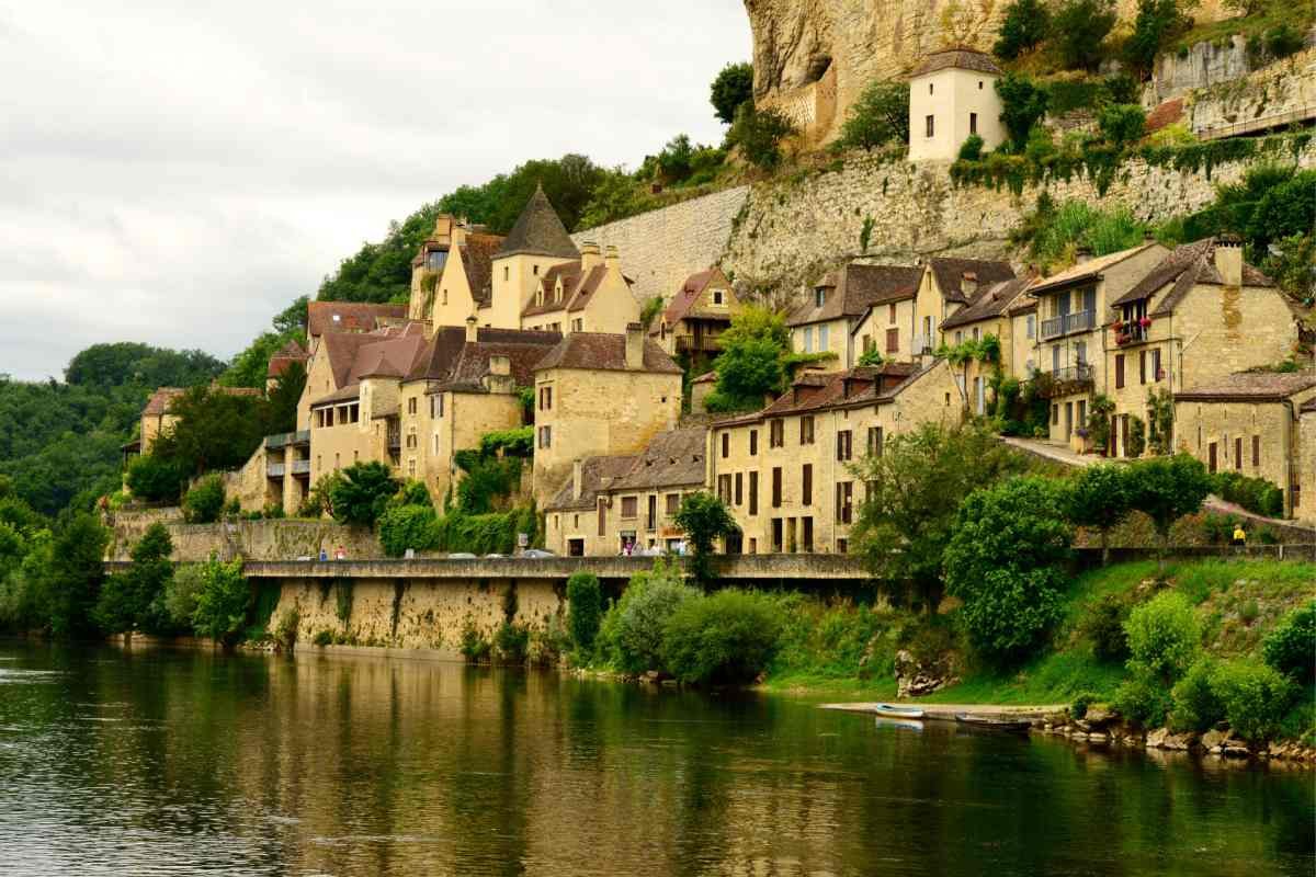 dordogne river