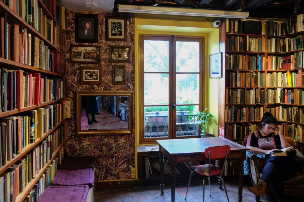 Literary Proposal in Shakespeare & Company, Paris