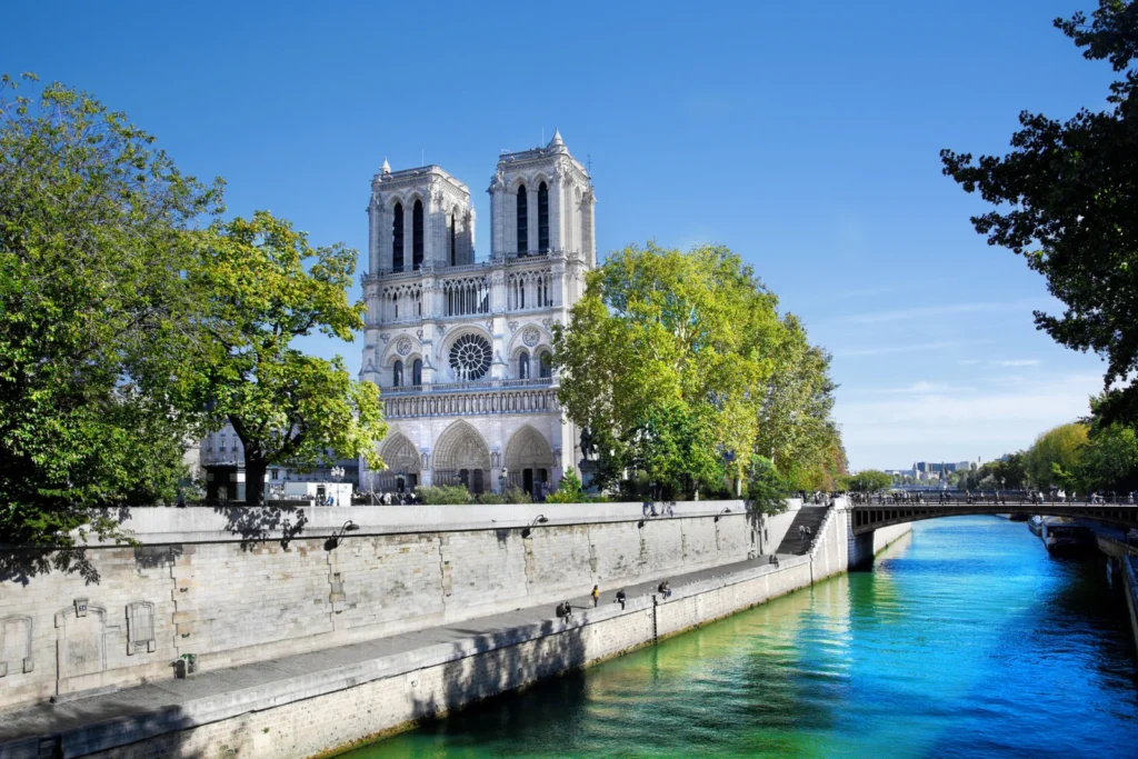 Notre-Dame de Paris and Île de la Cité