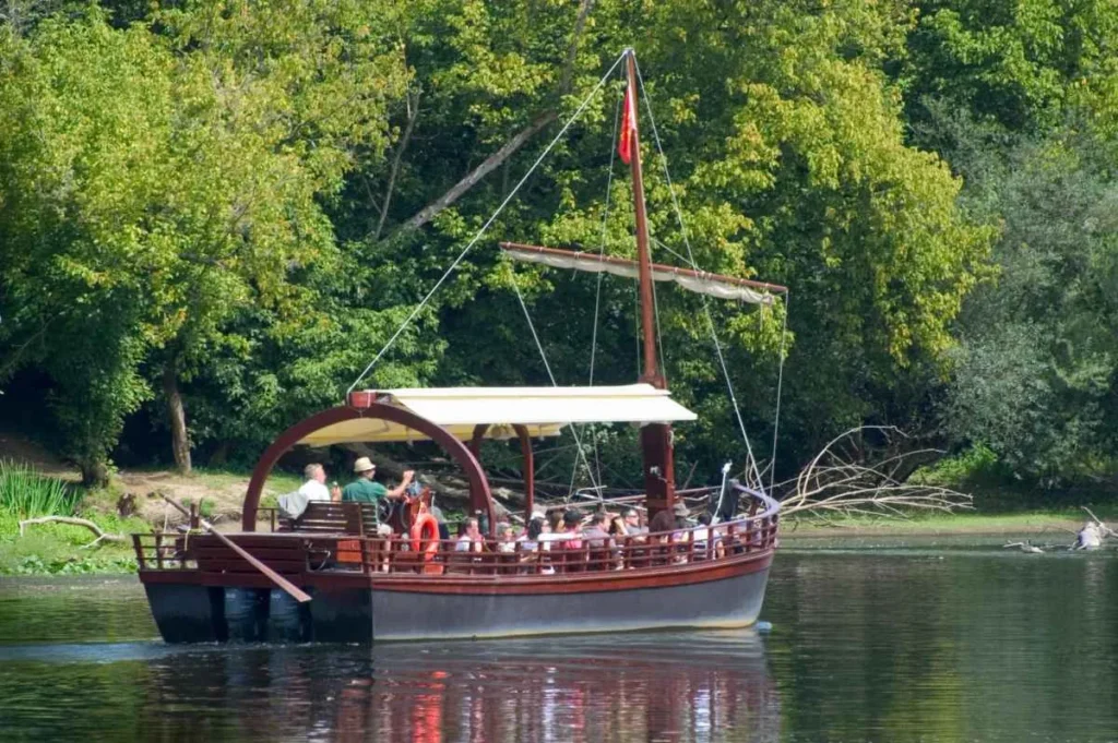 A walk in a boat on the Dordogne 